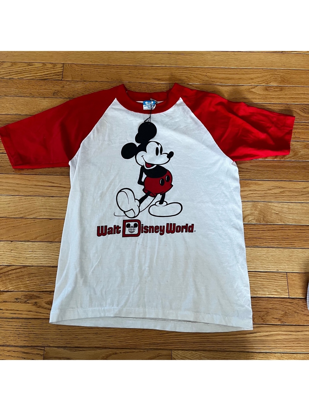 Vintage Walt Disney World Mickey Mouse Raglan T-Shirt Small